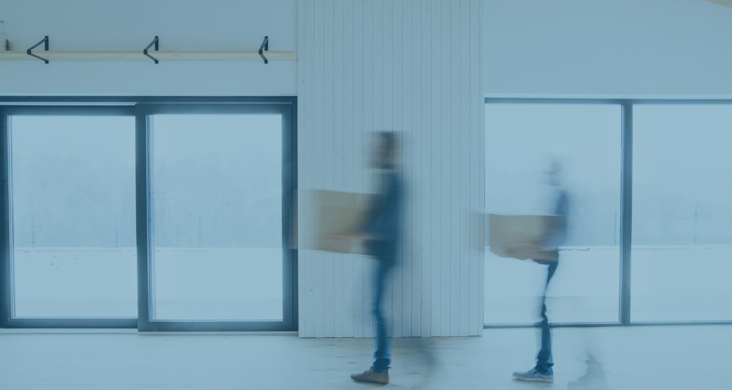 Assigning a commercial lease means handing over your responsibilities as tenant to someone else — usually because you’re selling your business, moving to a new location, or no longer need the space. It can be a smart way to exit a lease without having to negotiate a formal surrender with your landlord.