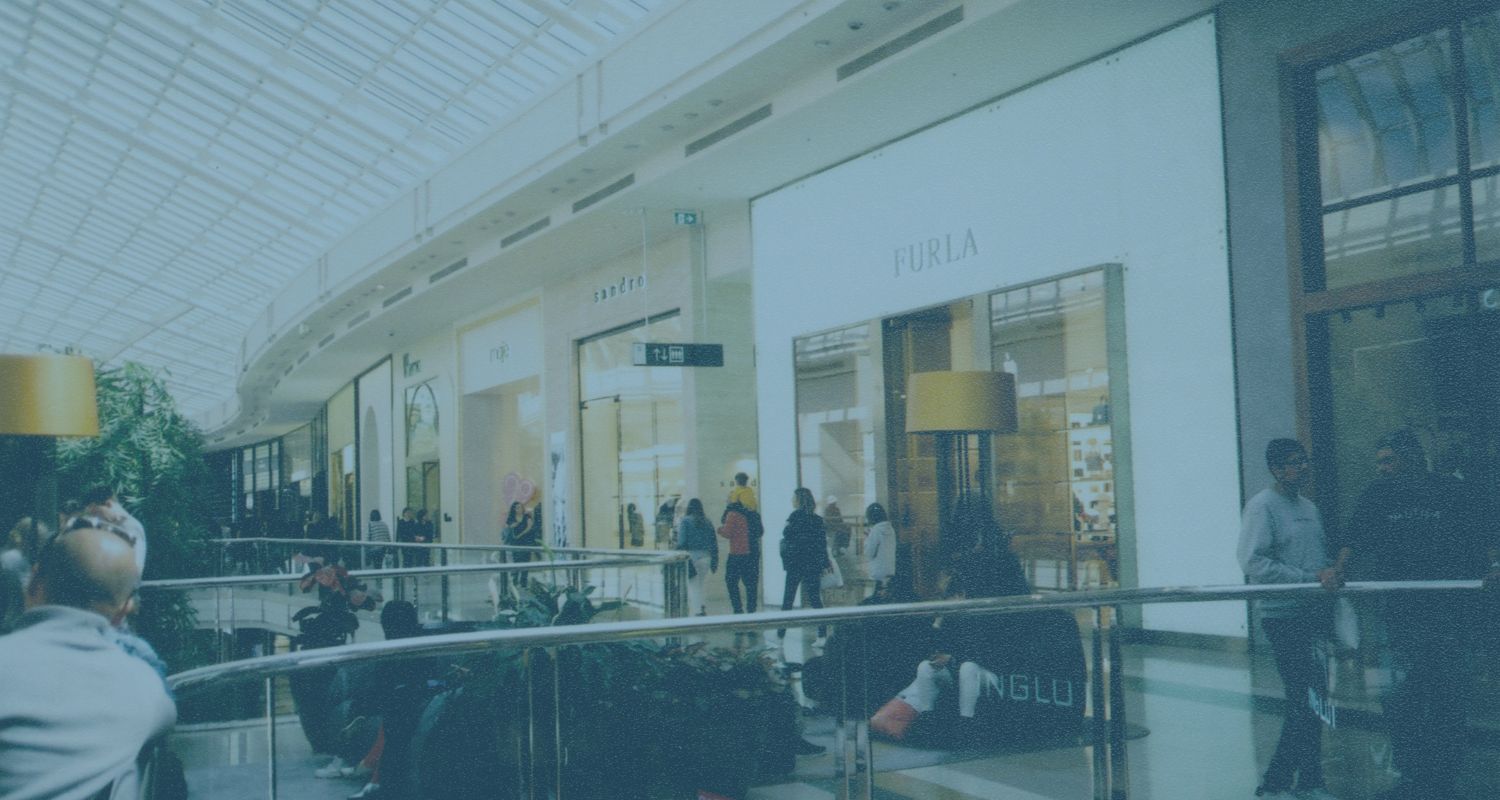 If you are leasing, buying, selling, or managing a retail outlet in a shopping centre, Jonathan Lea Network can provide the legal guidance you need to make informed decisions and protect your business interests