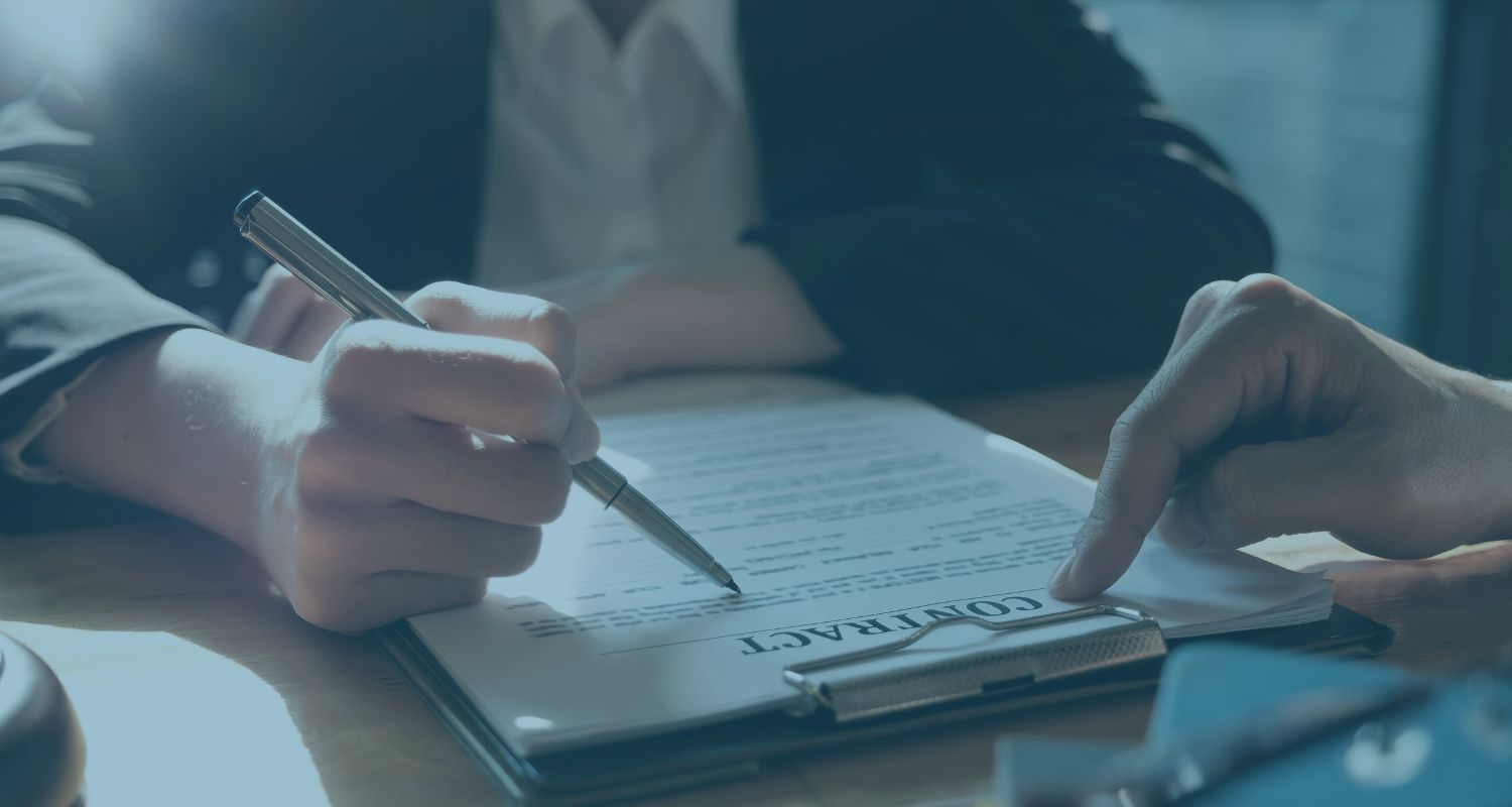 Sound contracts are the cornerstone of every successful construction project. At The Jonathan Lea Network, our specialist construction solicitors help clients draft, review and negotiate construction contracts that manage risk, protect their interests, and keep projects running smoothly. We act for developers, contractors, subcontractors, consultants, and funders across a broad range of commercial, residential and infrastructure projects throughout England and Wales