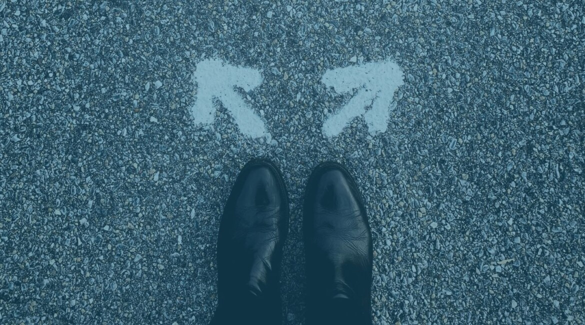 Explore whether to issue shares immediately or defer via an ASA. Understand key trade-offs, risks, and benefits to make the right call for your startup.