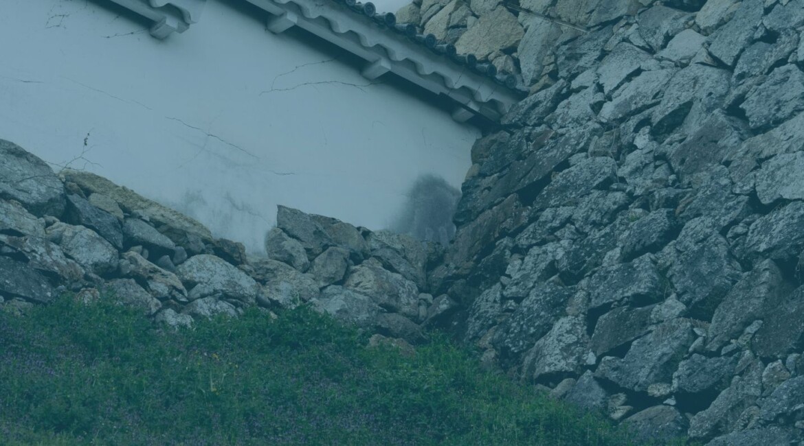 Offered a settlement agreement by your builder or developer? Get independent legal advice to protect your rights, confidentiality and future defect claims.