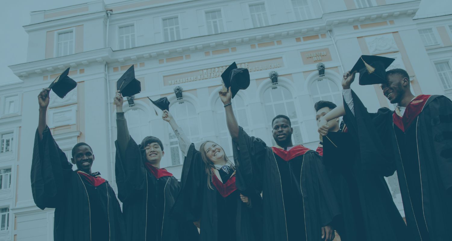 The Graduate Visa route provides a valuable opportunity to stay in the UK after completing an eligible UK qualification, offering a flexible transition between student life and skilled employment. At The Jonathan Lea Network, we guide graduates through this process with clarity, structure and forward-thinking strategy. Whether you want to apply for the Graduate Visa, plan your switch to a work route or build a roadmap toward settlement, our immigration team is here to support you from start to finish.