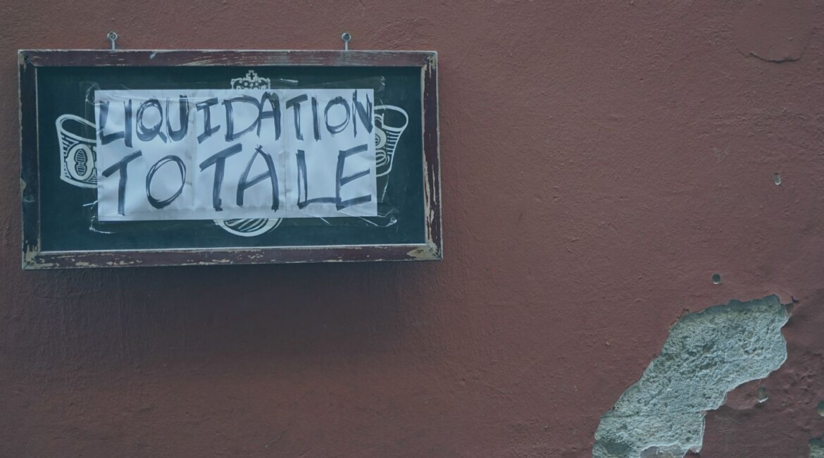 Before appointing an insolvency practitioner, understand your risks. Learn the critical steps directors must take to protect themselves and manage personal liability during liquidation.