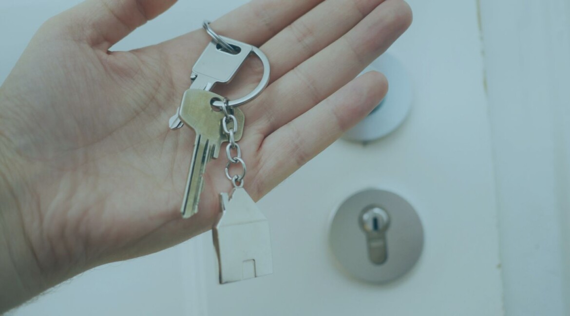 Estate agents: recover unpaid commission, enforce sole agency rights, RWAP clauses and tail provisions. Litigation strategies to protect your fees.